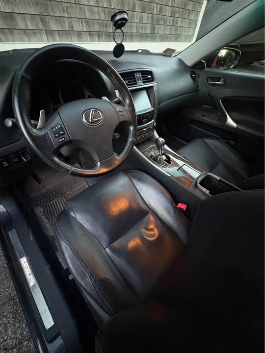2009 Lexus IS 2nd Gen - Image 6 of 9
