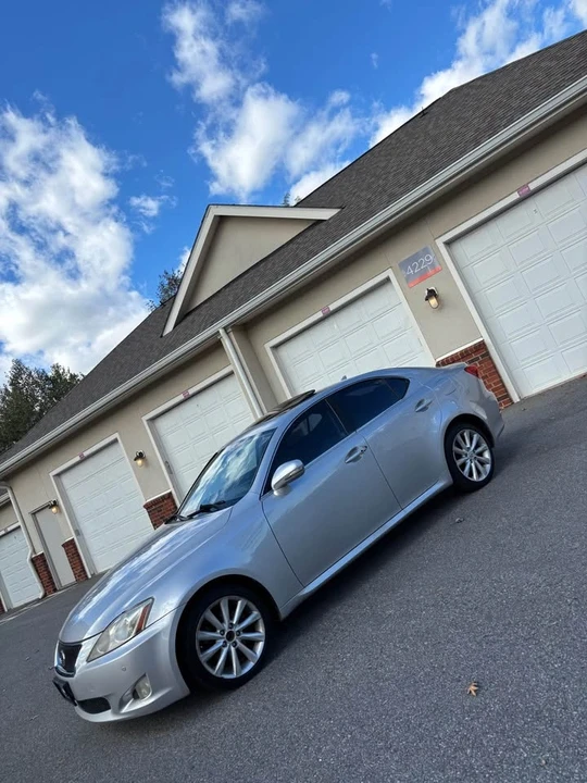 2009 Lexus IS 2nd Gen - Image 3 of 7