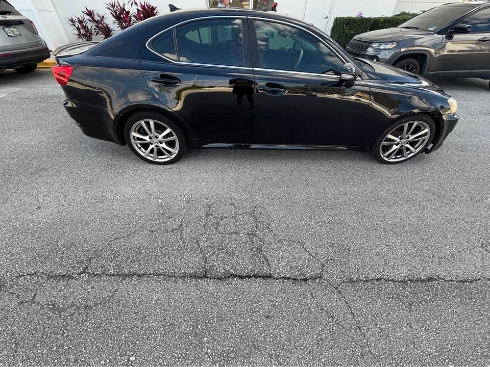 2009 Lexus IS 2nd Gen - Image 2 of 4