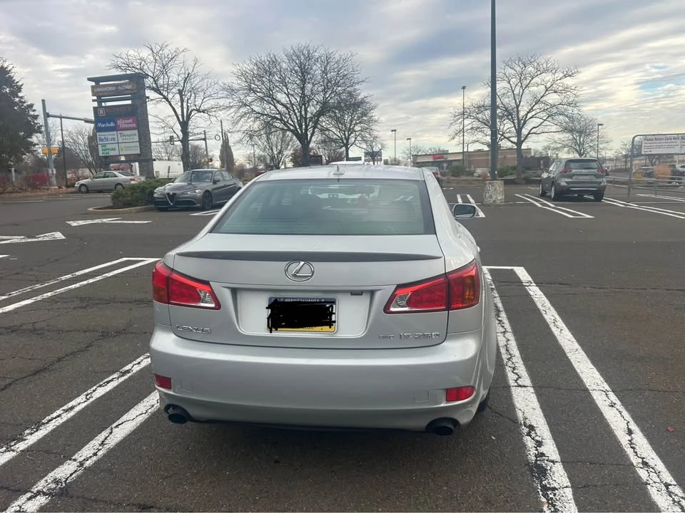 2009 Lexus IS 2nd Gen - Image 4 of 5