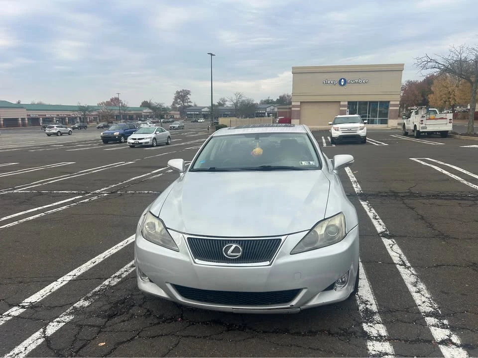 2009 Lexus IS 2nd Gen - Image 3 of 5
