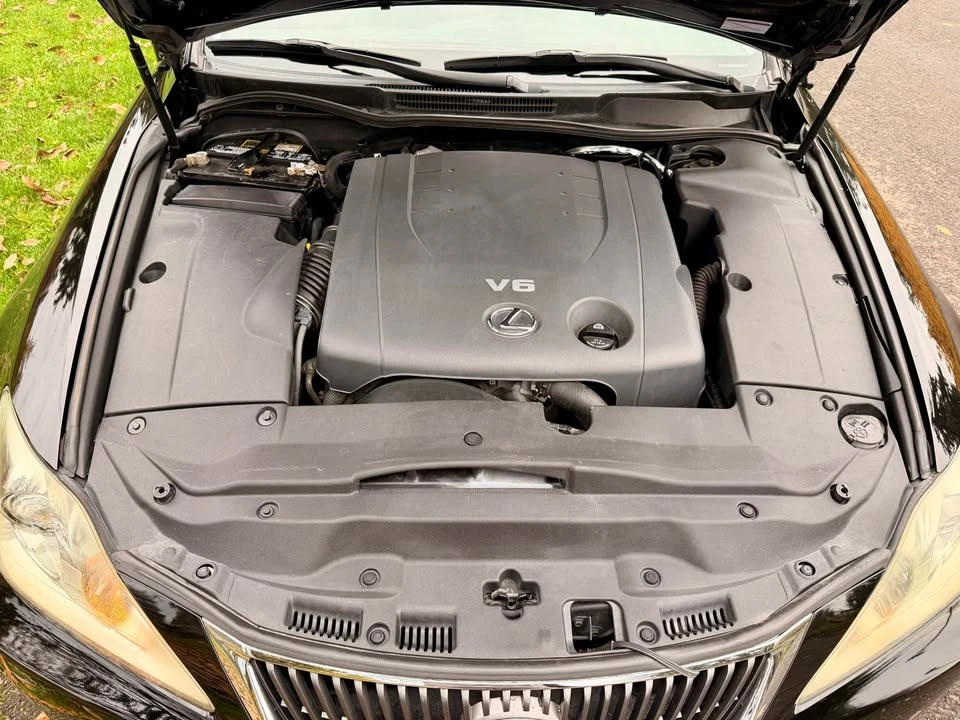 2009 Lexus IS 2nd Gen - Image 14 of 15
