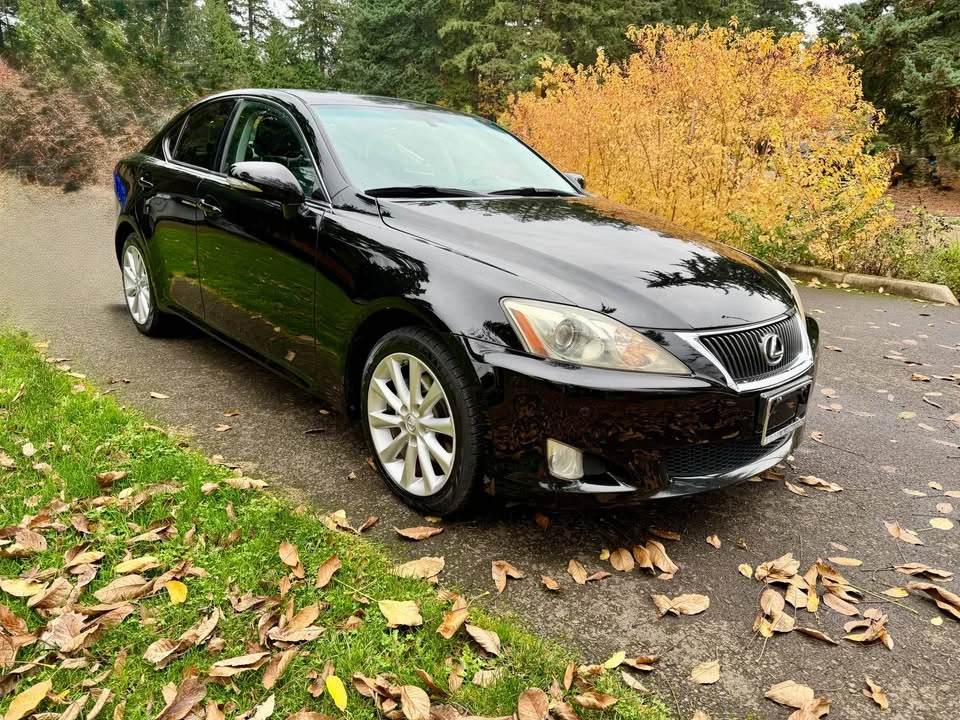 2009 Lexus IS 2nd Gen - Image 4 of 15