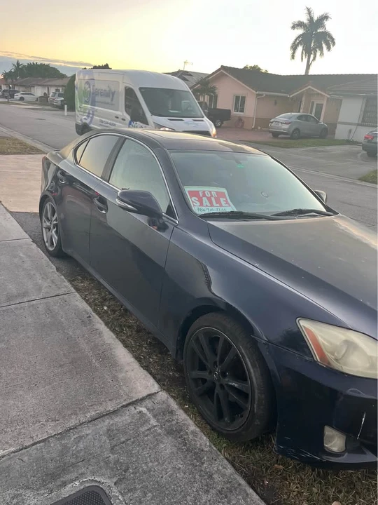 2009 Lexus IS 2nd Gen - Image 5 of 5