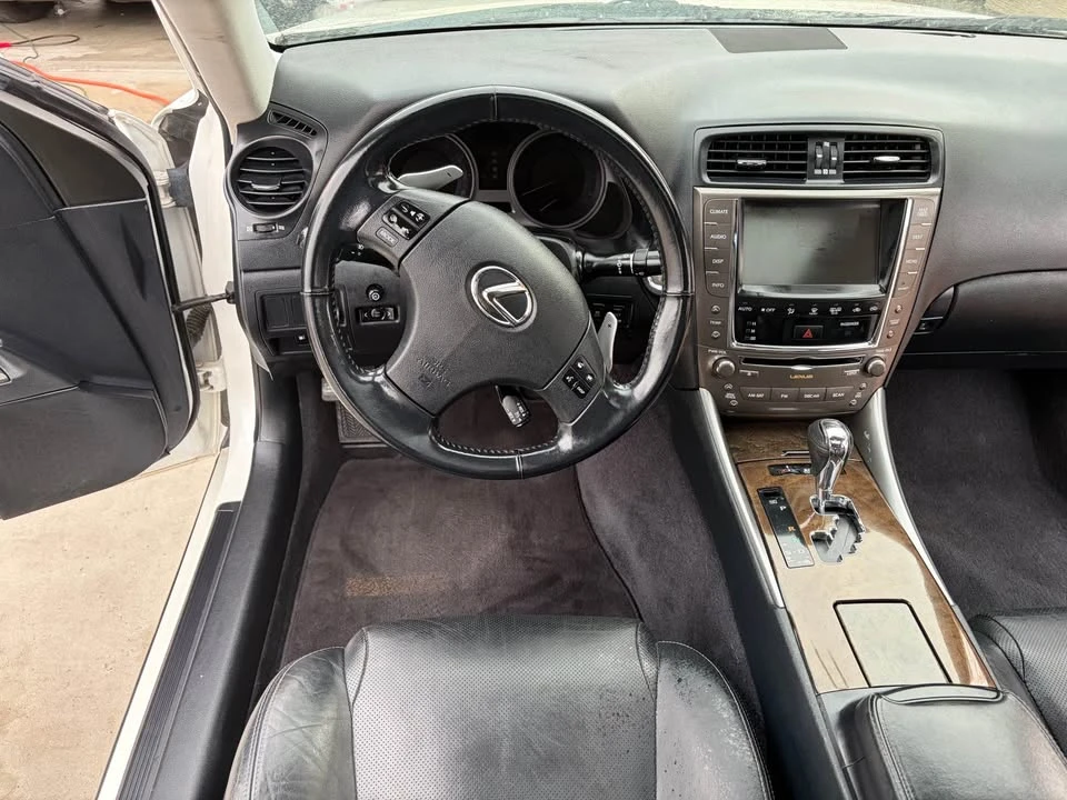 2009 Lexus IS 2nd Gen - Image 9 of 16