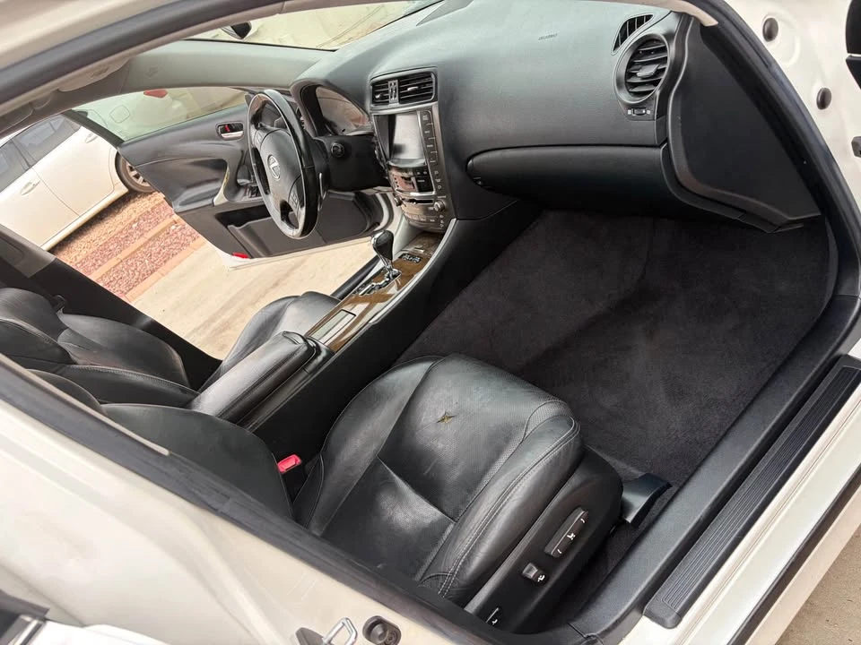 2009 Lexus IS 2nd Gen - Image 5 of 16