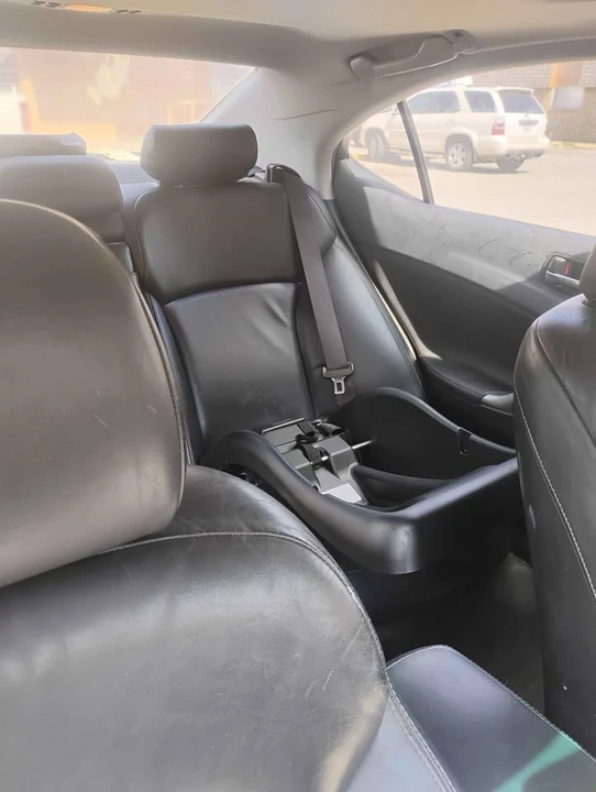 2009 Lexus IS 2nd Gen - Image 6 of 7