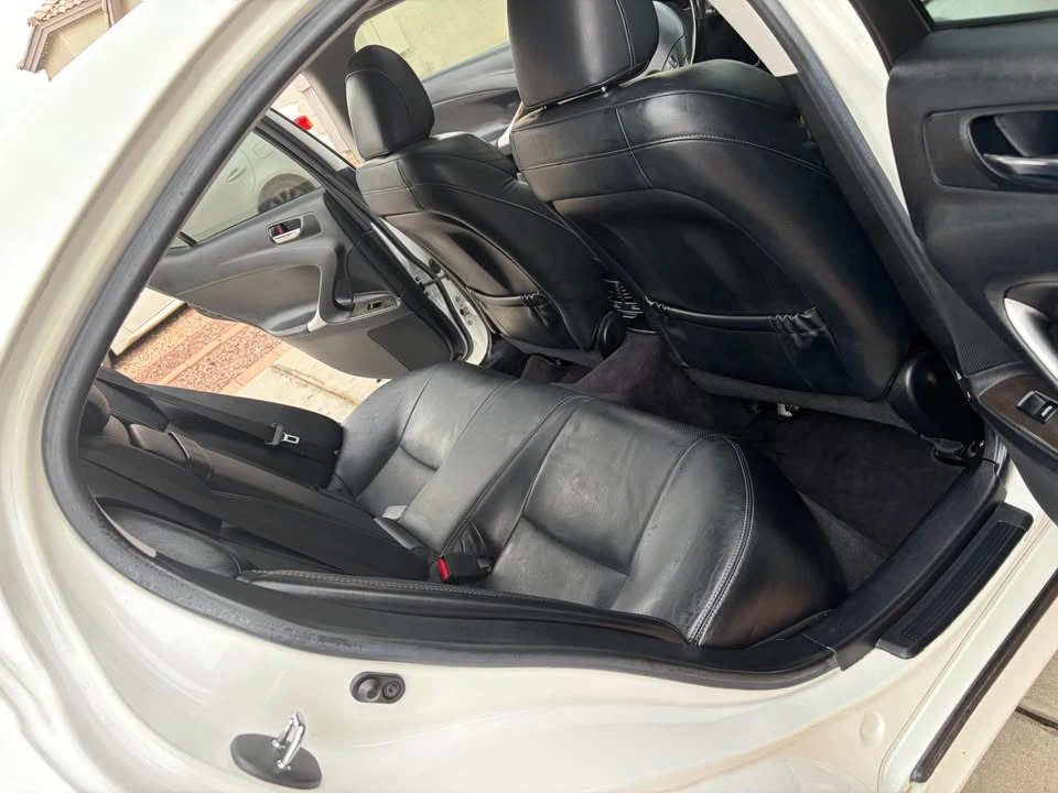 2009 Lexus IS 2nd Gen - Image 4 of 16