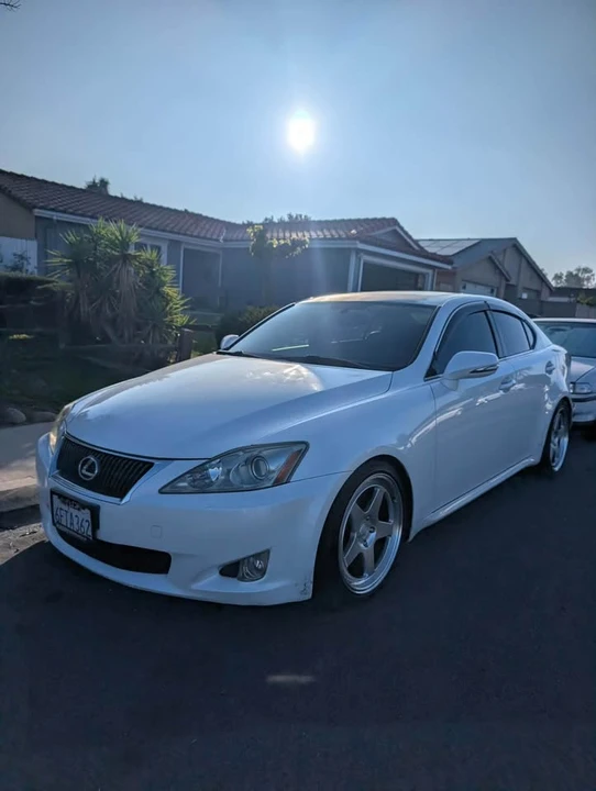 2009 Lexus IS 2nd Gen - Image 3 of 8