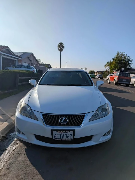 2009 Lexus IS 2nd Gen - Image 2 of 8