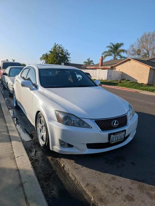 2009 Lexus IS 2nd Gen - Image 5 of 8