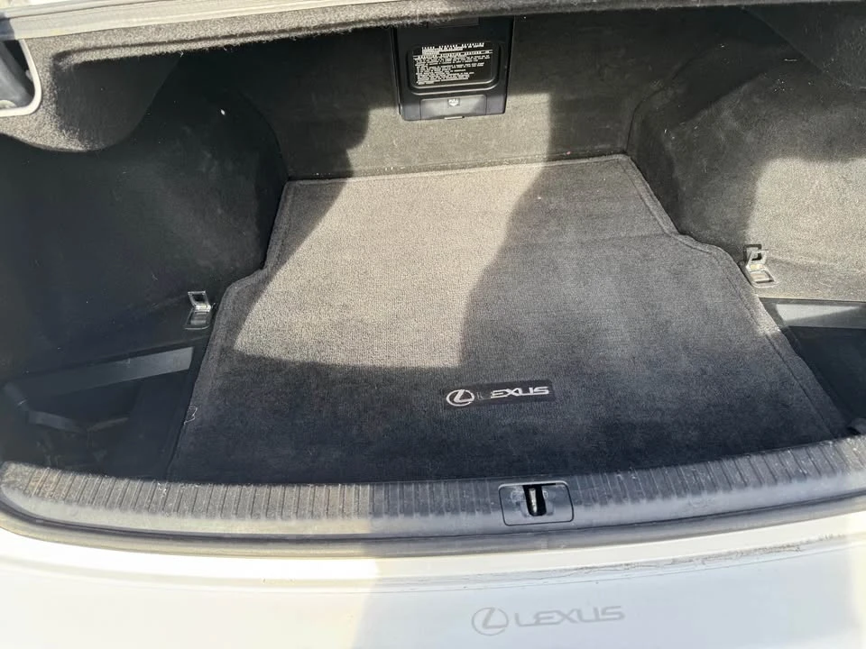 2009 Lexus IS 2nd Gen - Image 11 of 12