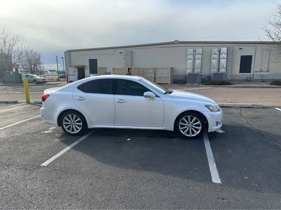 2009 Lexus IS 2nd Gen - Image 4 of 12