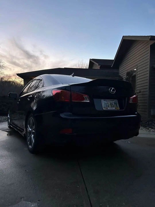 2009 Lexus IS 2nd Gen - Image 4 of 6