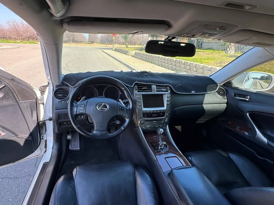 2009 Lexus IS 2nd Gen - Image 6 of 8