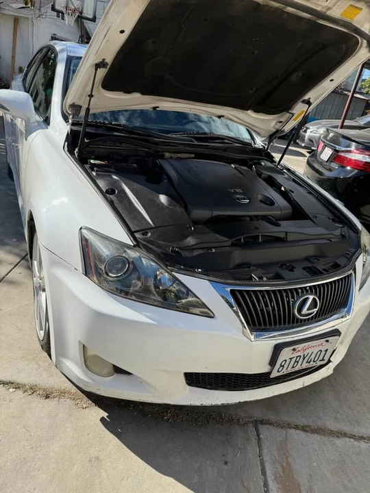 2009 Lexus IS 2nd Gen - Image 10 of 18