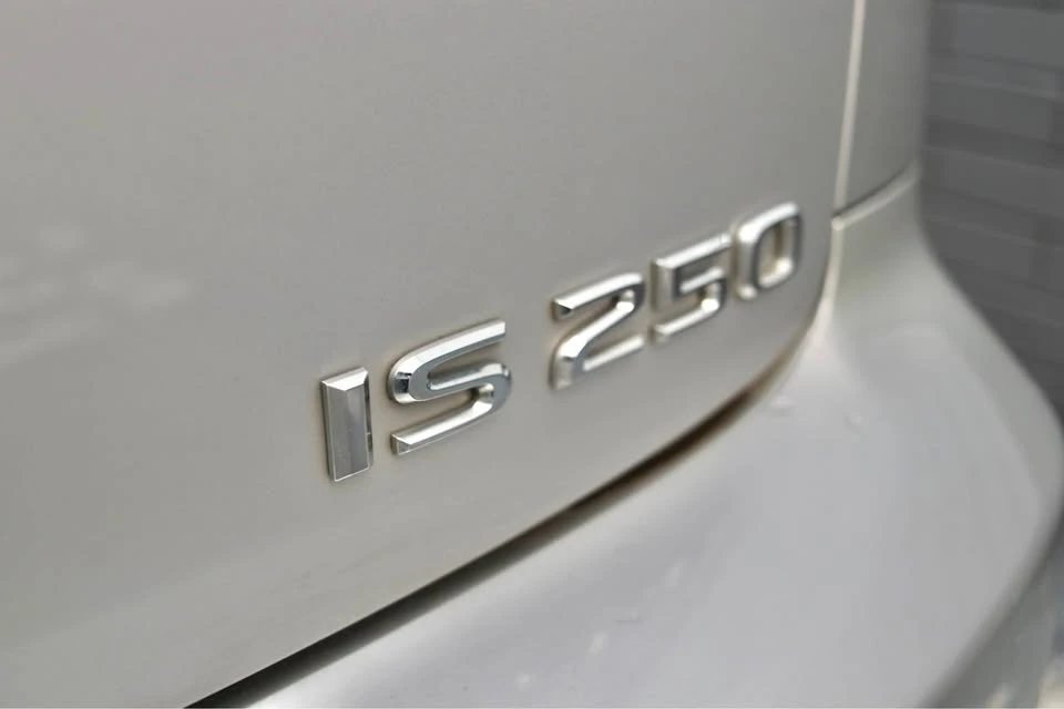 2009 Lexus IS 2nd Gen - Image 7 of 12