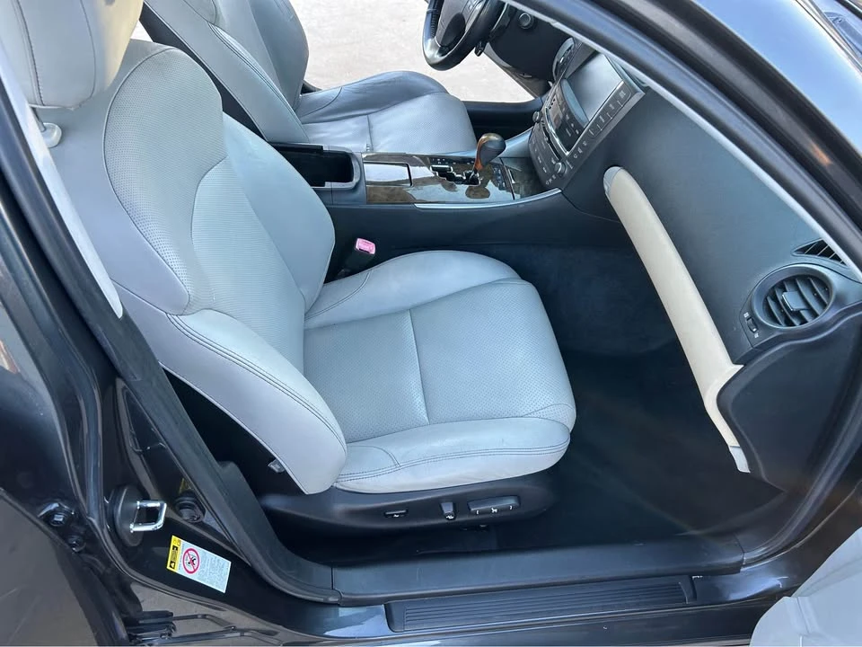 2009 Lexus IS 2nd Gen - Image 13 of 20