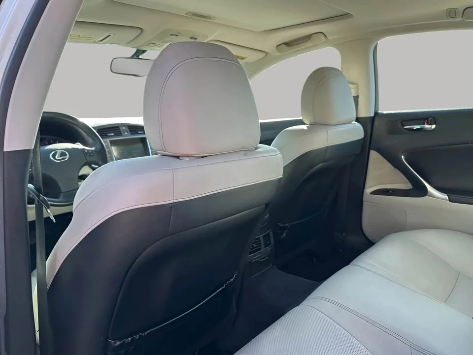 2009 Lexus IS 2nd Gen - Image 9 of 17