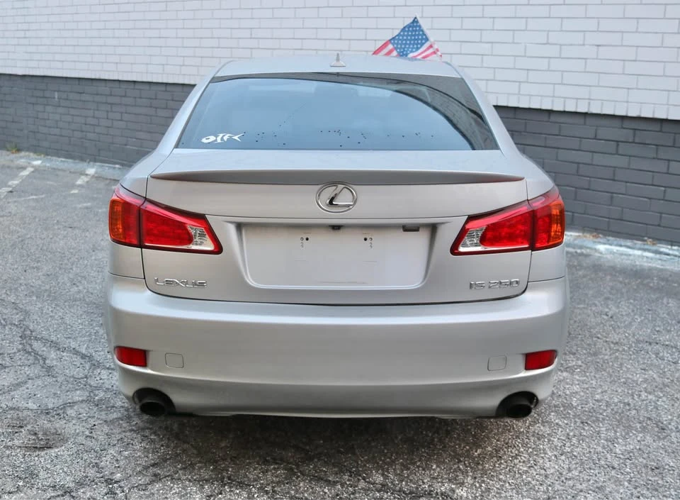 2009 Lexus IS 2nd Gen - Image 3 of 12