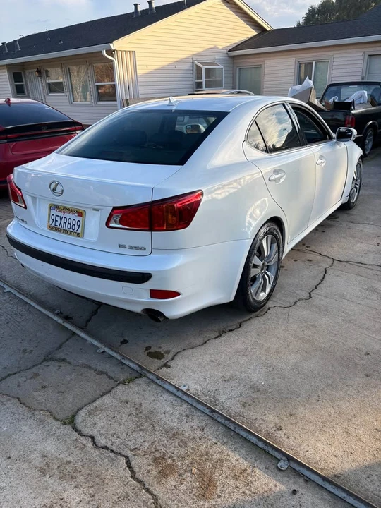 2009 Lexus IS 2nd Gen - Image 4 of 7