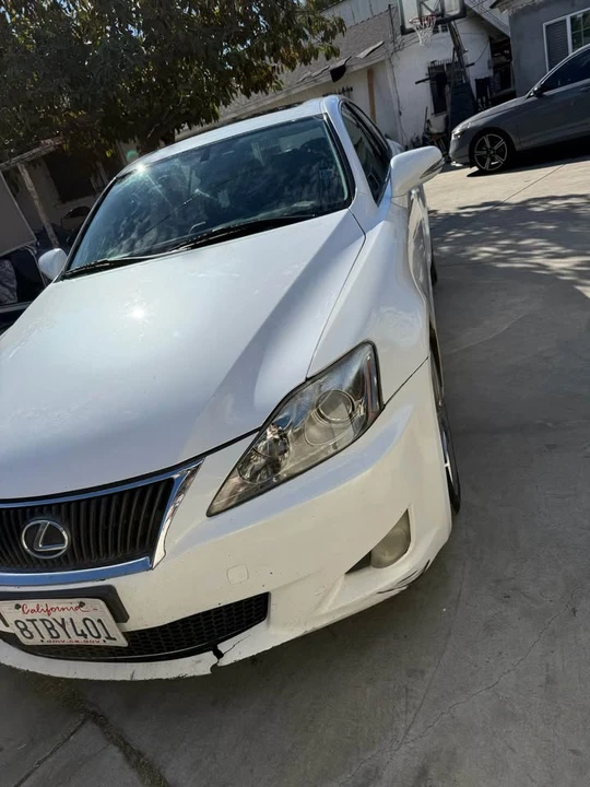 2009 Lexus IS 2nd Gen - Image 16 of 18