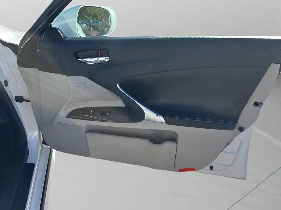 2009 Lexus IS 2nd Gen - Image 3 of 17