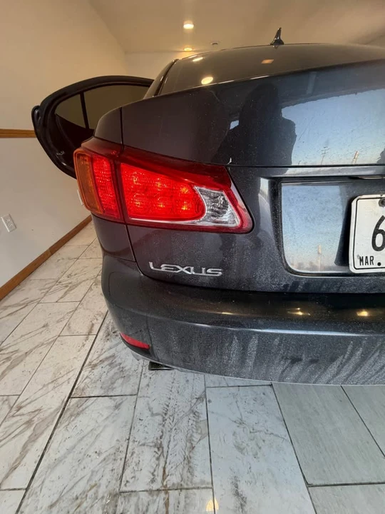 2009 Lexus IS 2nd Gen - Image 9 of 15