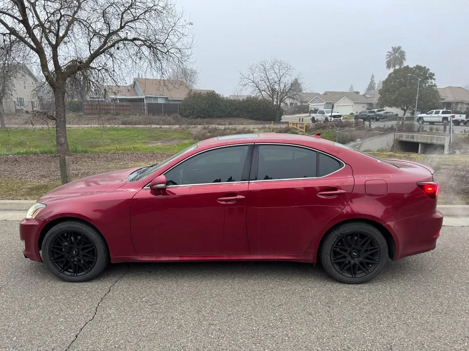 2009 Lexus IS 2nd Gen - Image 4 of 11