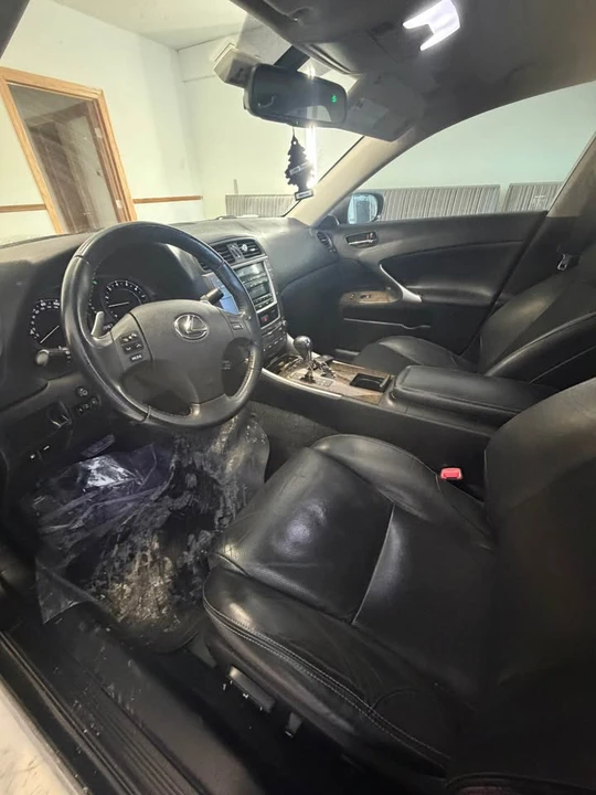 2009 Lexus IS 2nd Gen - Image 11 of 15