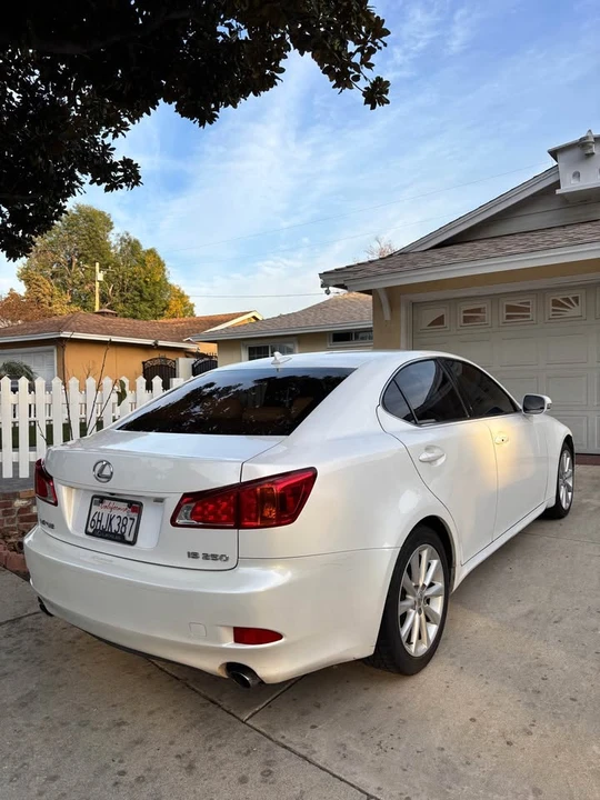 2009 Lexus IS 2nd Gen - Image 5 of 15