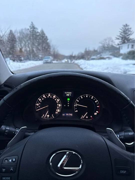 2009 Lexus IS 2nd Gen - Image 11 of 19