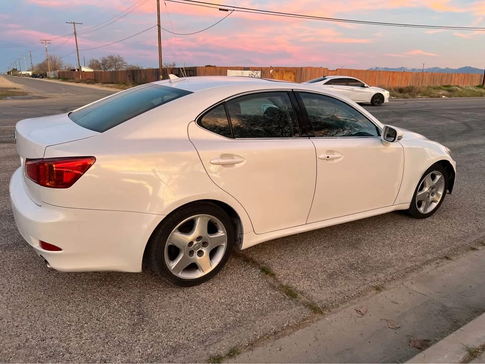 2009 Lexus IS 2nd Gen - Image 4 of 10