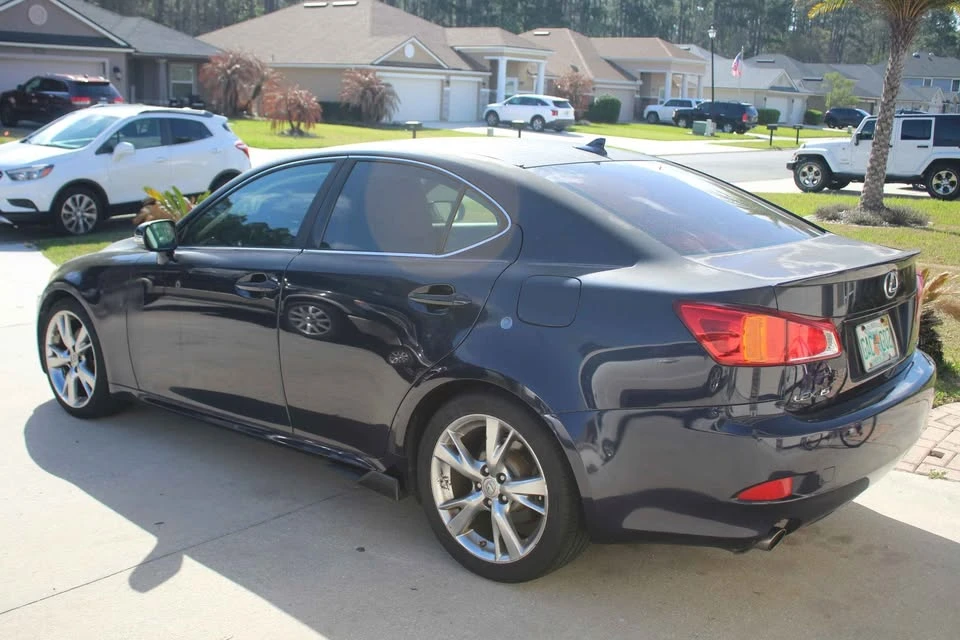2009 Lexus IS 2nd Gen - Image 3 of 13