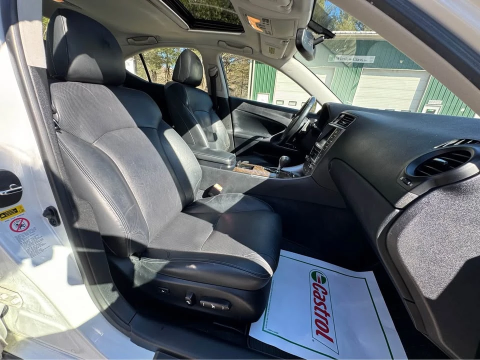 2009 Lexus IS 2nd Gen - Image 13 of 16