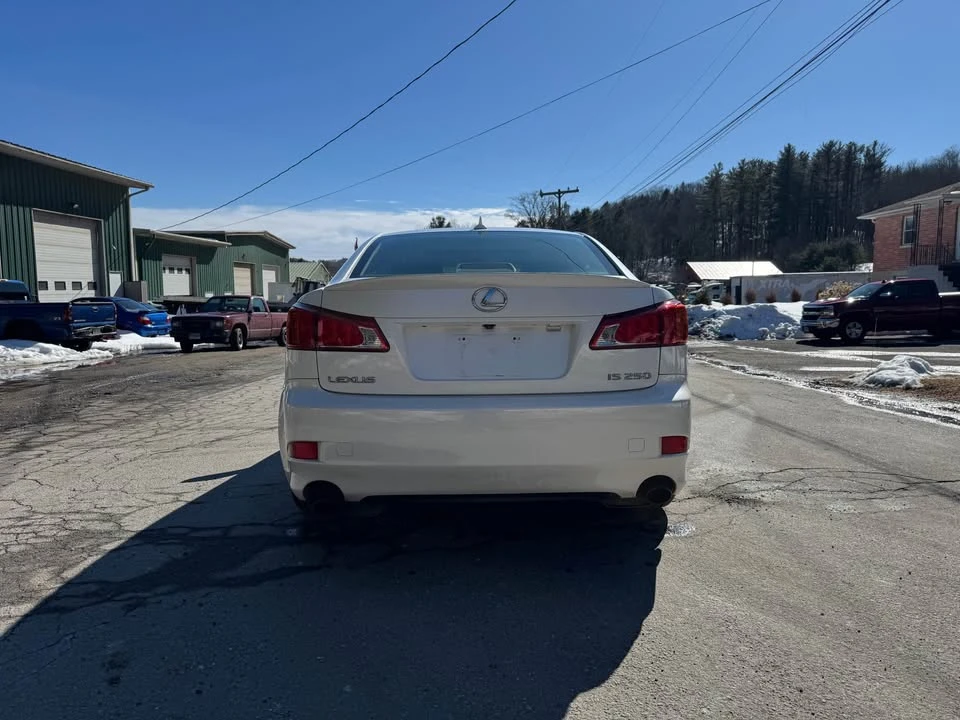 2009 Lexus IS 2nd Gen - Image 6 of 16
