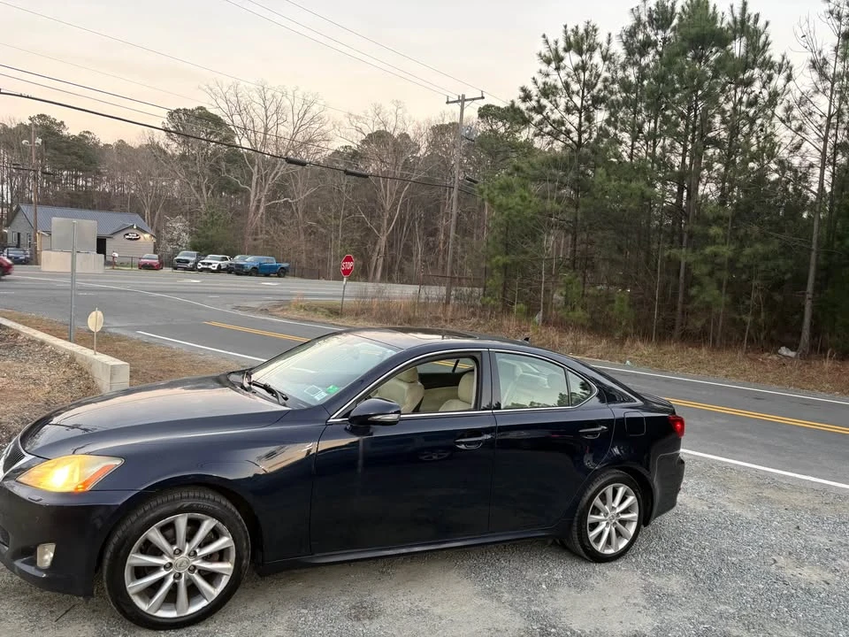 2009 Lexus IS 2nd Gen - Image 16 of 17