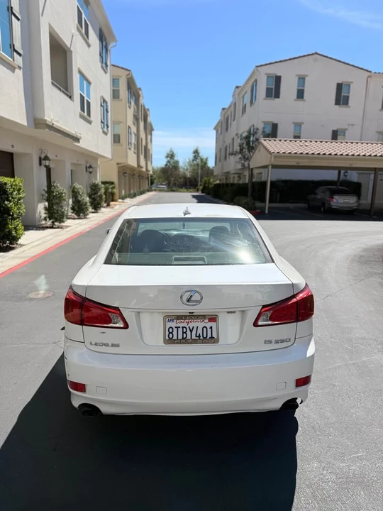 2009 Lexus IS 2nd Gen - Image 5 of 12