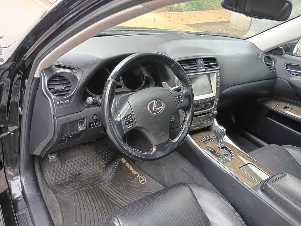 2009 Lexus IS 2nd Gen - Image 6 of 7