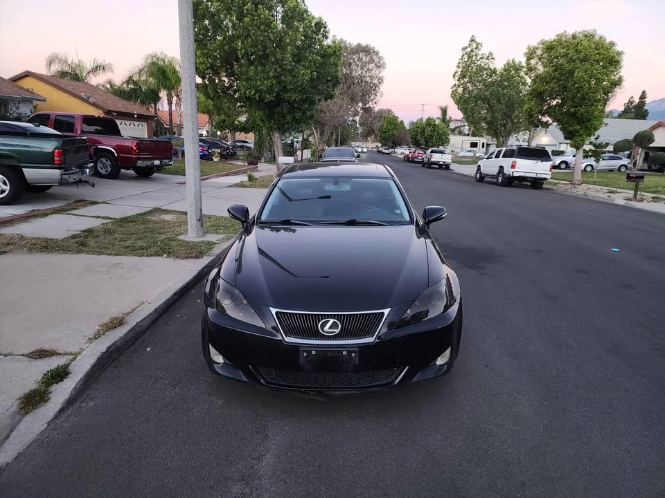 2009 Lexus IS 2nd Gen - Image 4 of 11