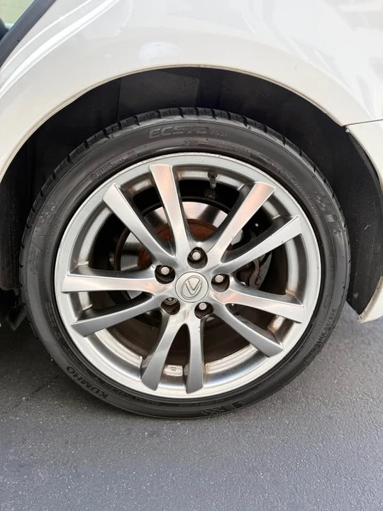 2009 Lexus IS 2nd Gen - Image 10 of 12