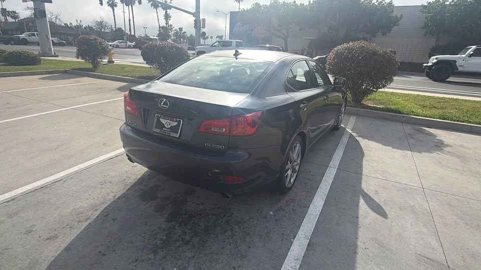 2009 Lexus IS 2nd Gen - Image 3 of 20