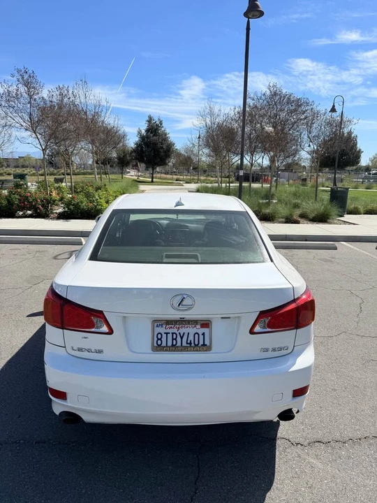 2009 Lexus IS 2nd Gen - Image 5 of 9