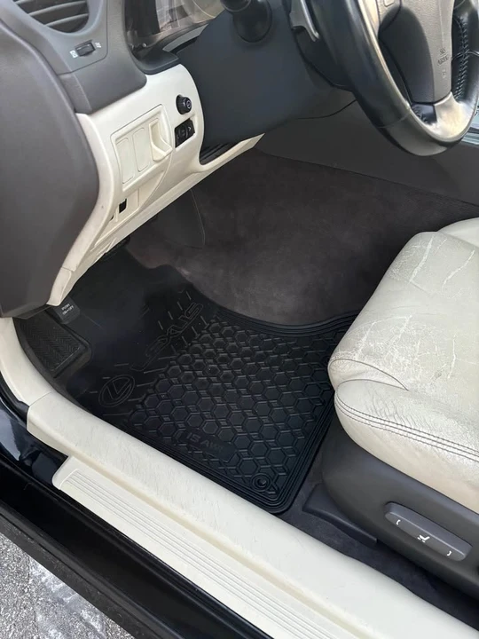 2009 Lexus IS 2nd Gen - Image 14 of 20