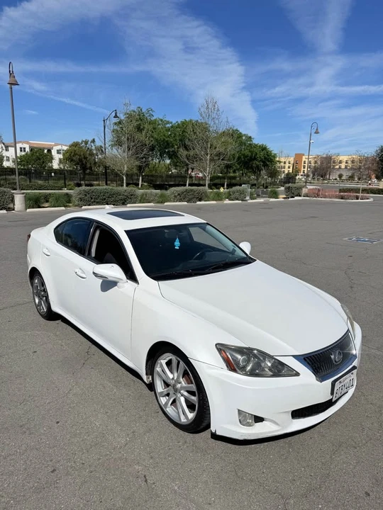 2009 Lexus IS 2nd Gen - Image 2 of 9