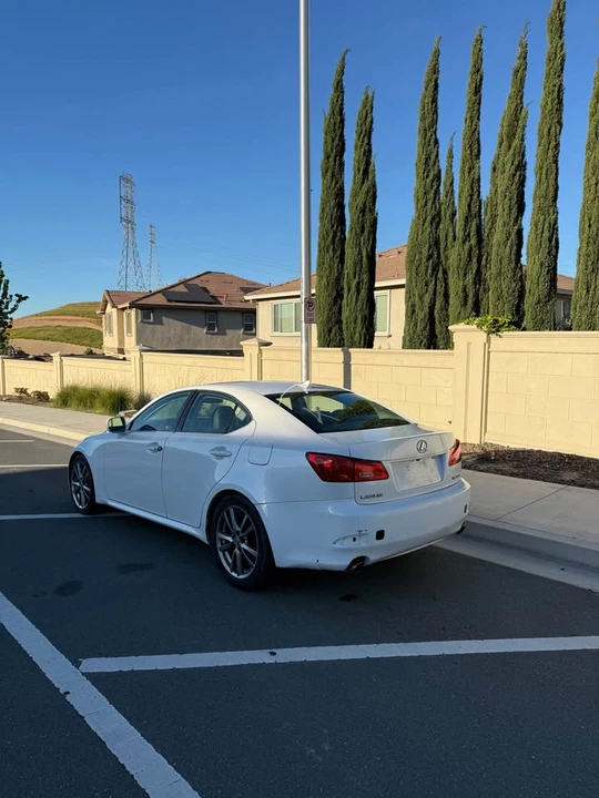 2009 Lexus IS 2nd Gen - Image 3 of 8
