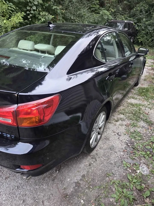 2009 Lexus IS 2nd Gen - Image 12 of 15