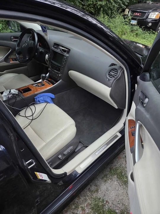 2009 Lexus IS 2nd Gen - Image 5 of 15