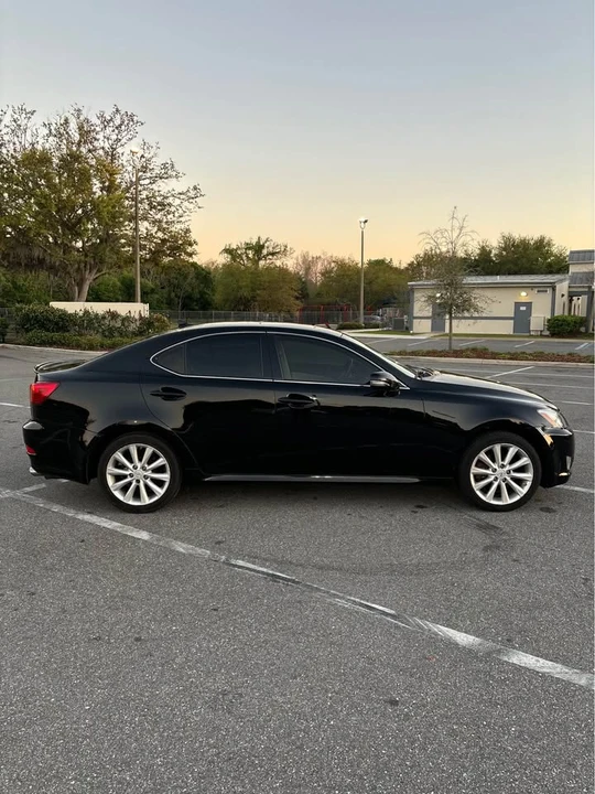 2009 Lexus IS 2nd Gen - Image 4 of 20