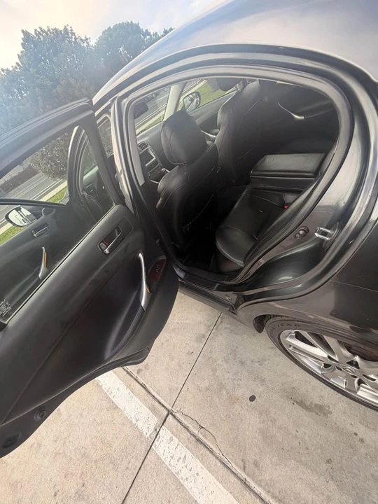 2009 Lexus IS 2nd Gen - Image 15 of 20